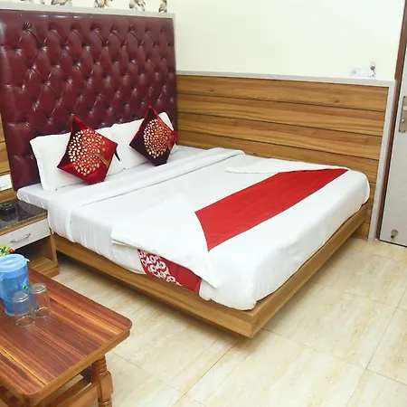 Capital Of Delhi Darshan Hotel